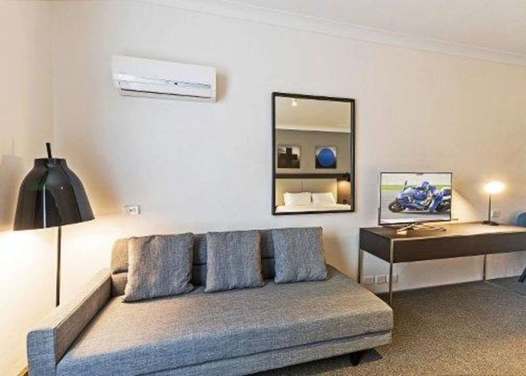 Silkari Urban Cks Sydney Airport Hotel Wolli Creek Экстерьер фото